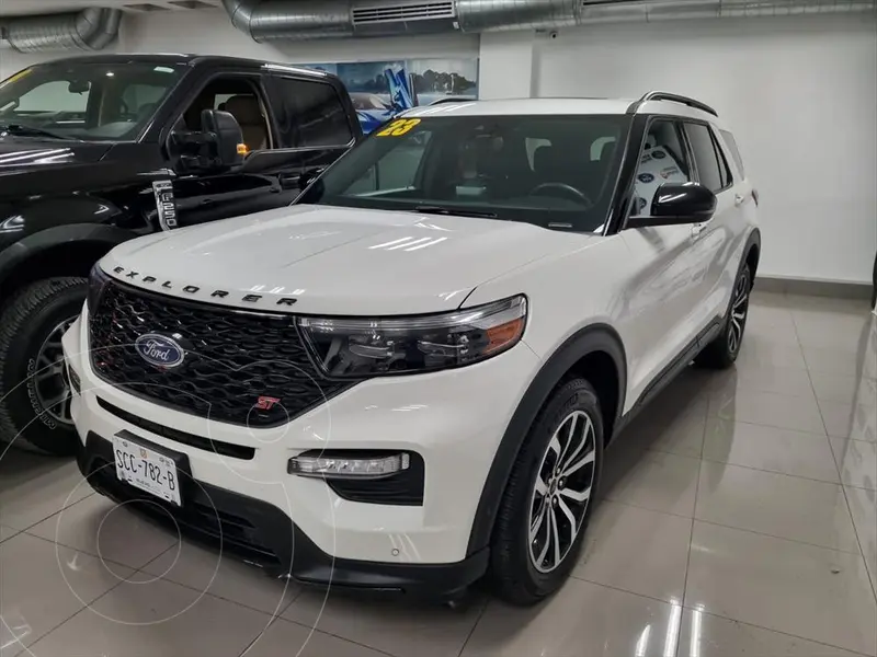 Foto Ford Explorer XLT Base usado (2023) color Blanco precio $849,000