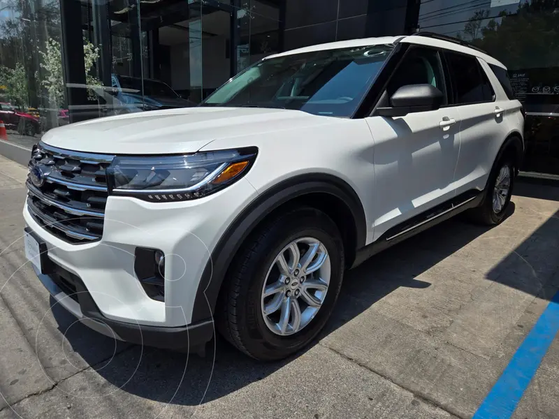 Foto Ford Explorer Active usado (2025) color Blanco precio $807,000