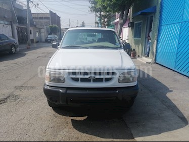 foto Ford Explorer XLS 4x2 4.0L usado (2000) color Blanco precio $52,000
