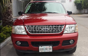 foto Ford Explorer XLT 4x2 4.0L usado (2004) color Rojo precio $83,000