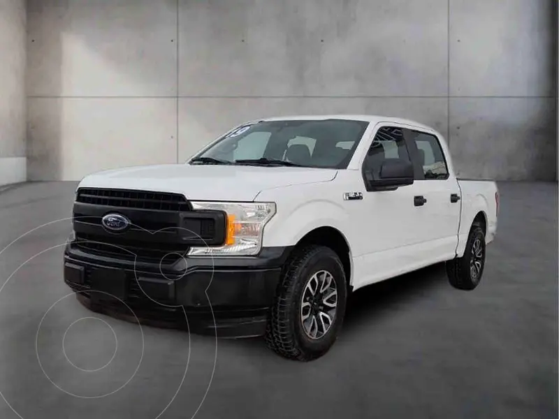 Foto Ford F-150 XL 4x2 5.0L Crew Cabina usado (2019) color Blanco precio $469,000