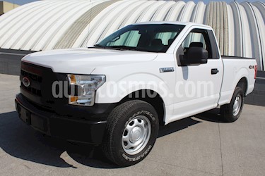 foto Ford F-150 XL 4x4 4.6L Cabina Regular usado (2017) color Blanco Oxford precio $369,000