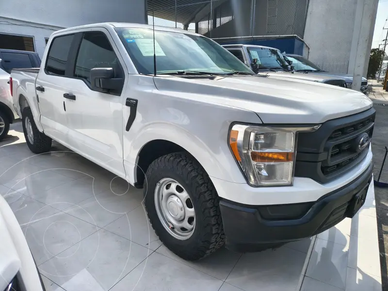 Foto Ford F-150 Doble Cabina 4x2 V6 usado (2022) color Blanco Oxford precio $598,000
