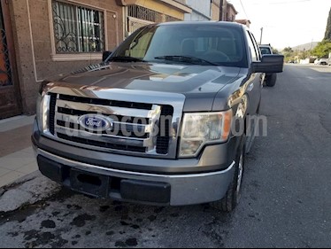 Ford F-150 XL 4x2 5.0L Doble Cabina usado (2010) color Gris Nocturno precio $225,000
