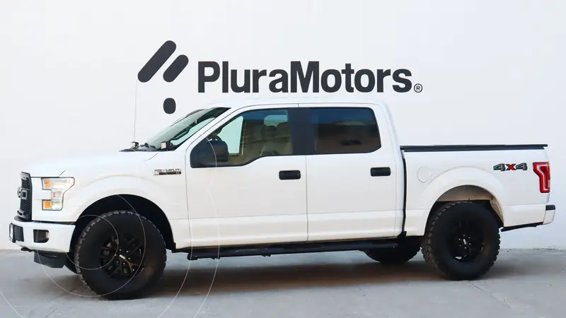 Foto Ford F-150 XL 4x4 5.0L Doble Cabina usado (2015) color Blanco precio $389,000