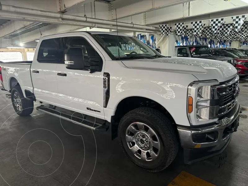 Foto Ford F-250 XLT usado (2024) color Blanco Oxford precio $1,359,000