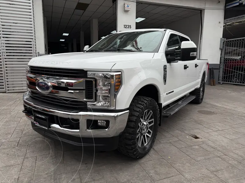 Foto Ford F-250 Super Duty 6.7L Doble Cabina Diesel 4x4 Aut usado (2019) color Blanco financiado en mensualidades(enganche $166,000 mensualidades desde $24,480)
