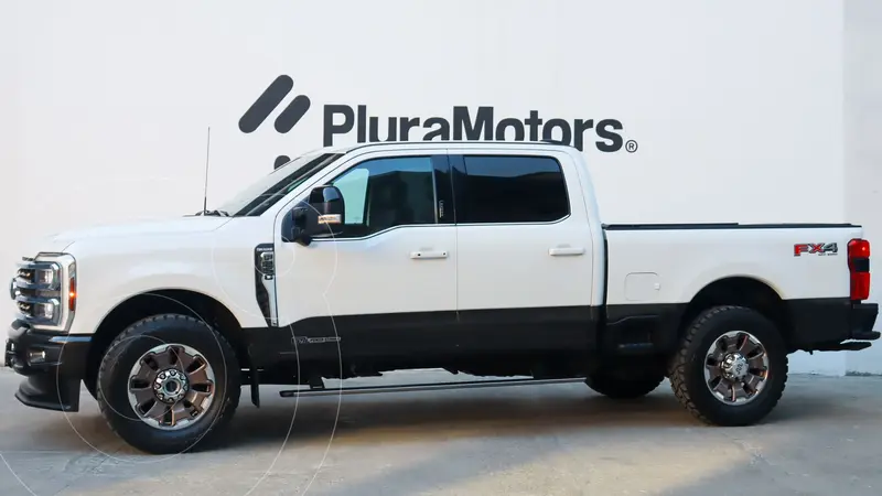 Foto Ford F-250 King Ranch usado (2024) color Blanco financiado en mensualidades(enganche $373,780 mensualidades desde $31,847)