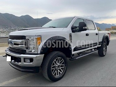 Ford F-250 Super Duty 6.7L Crew Cabina Diesel 4x4 Aut usado (2017) color Blanco precio $520,000