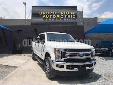 Ford F-250 Super Duty 6.4L Crew Cabina Diesel 4x4 Aut usado (2017) color Blanco precio $740,000