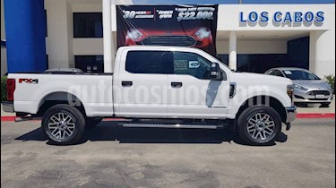 Ford F-250 XLT Super Duty Cabina Doble Diesel usado (2019) color Blanco Oxford precio $890,000