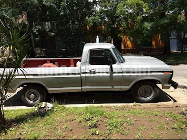 foto Ford F-250 XLT usado (1979) color Gris Plata precio $200.000