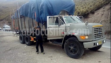 Ford F-350 Cabina 4x4 A-A V8,5.4i,16v S 1 3 usado (1998) color Blanco precio u$s8,500