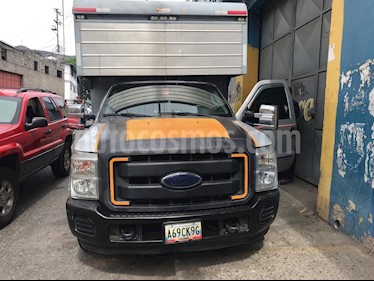 Ford F-350 Cava Triton 4x2 A/A usado (2013) color Gris precio u$s11.500