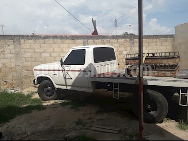 Ford F-350 Chasis 4x4 A.A. usado (1983) color Blanco precio BoF1.200