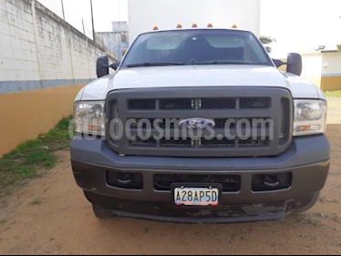 Foto venta carro usado Ford F-350 Chasis Cabina V-8 4X4 (2009) color Blanco precio u$s10.500