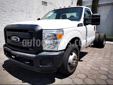 Ford F-350 XL 5.4L Super Duty usado (2014) color Blanco Oxford precio $360,000