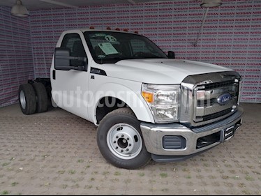 foto Ford F-350 XL 5.4L Super Duty usado (2015) color Blanco Oxford precio $340,000