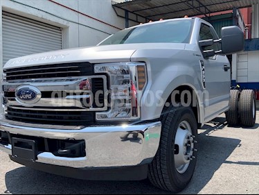 Ford F-350 XL 6.2L Plus usado (2019) color Plata precio $599,999
