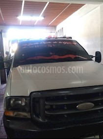 Ford F-350 plataforma 4x2 usado (2001) color Blanco precio BoF12.345