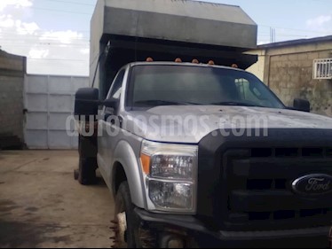 Ford F-350 5.4L 4x2 usado (2014) color Gris precio BoF7.200