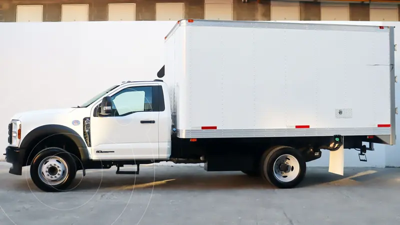 Foto Ford F-450 XL Diesel usado (2025) color Blanco precio $1,349,000