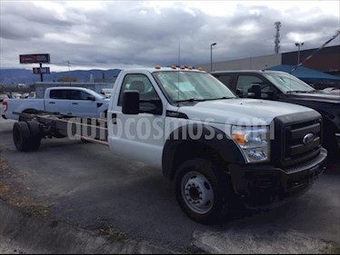 Ford F-450 XL 6.8L Aut usado (2016) color Blanco precio $399,000