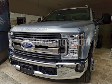 Ford F-550 KTP 6.7L Diesel Aut nuevo color Gris precio $928,200