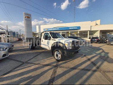 Ford F-550 XL 6.8L Super Duty Aut usado (2016) color Blanco Oxford precio $529,000