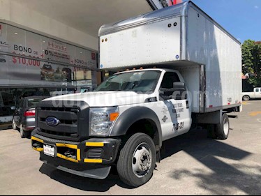Foto Ford F-550 XL 6.7L Super Duty Aut Diesel usado (2015) color Beige precio $450,000