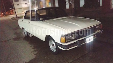 Ford Falcon 3.0L Ghia Lujo usado (1985) color Crema precio $300.000