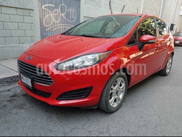 foto Ford Fiesta Hatchback SE Aut usado (2014) color Rojo precio $125,000