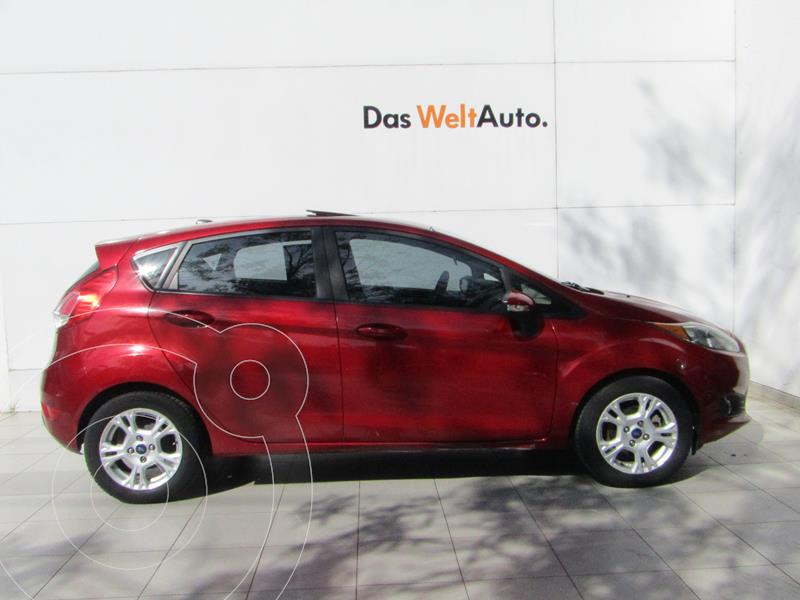 Foto Ford Fiesta Hatchback SE usado (2016) color Rojo Rubi precio $159,000