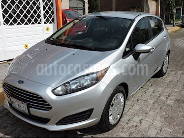 foto Ford Fiesta Hatchback S usado (2016) color Plata precio $126,000