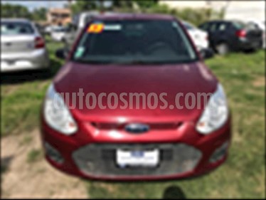Foto Ford Fiesta Hatchback S usado (2015) color Rojo precio $95,000