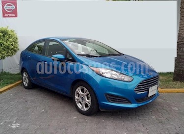 Foto venta Auto Seminuevo Ford Fiesta Hatchback SE Aut (2015) color Azul precio $149,000