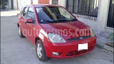 foto Ford Fiesta Hatchback SE usado (2005) color Rojo precio $53,000