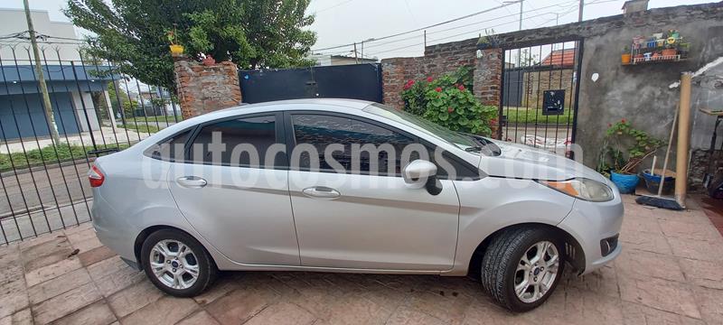 Ford Fiesta Kinetic Sedan SE Plus usado (2014) color Plata Estelar precio $900.000