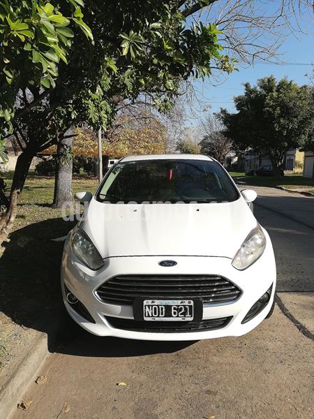 Ford Fiesta Kinetic Sedan Titanium Aut usado (2014) color Blanco Oxford precio $620.000