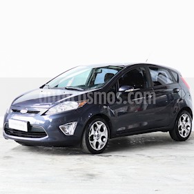 Ford Fiesta Kinetic Sedan Titanium usado (2013) color Azul Mediterraneo precio $435.000