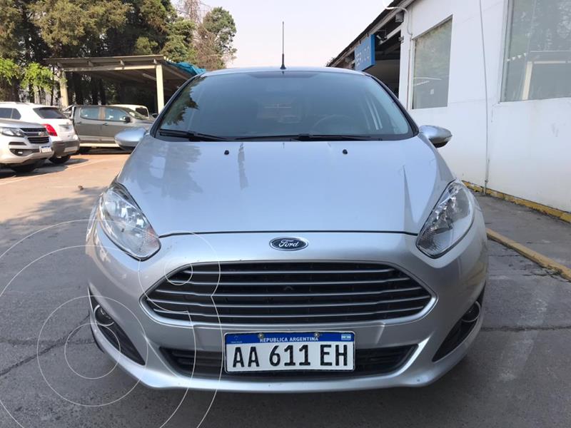Ford Fiesta Kinetic Sedan SE Plus Aut usado (2016) color Gris Claro precio $1.000.000