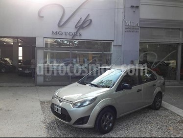 Foto venta Auto usado Ford Fiesta Kinetic Sedan SE Plus (2011) color Dorado precio $235.000