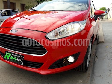 Foto venta Auto usado Ford Fiesta Kinetic Sedan SE Plus (2015) color Rojo precio $375.000
