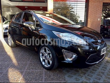 foto Ford Fiesta Kinetic Sedán Titanium Aut usado (2013) color Negro precio $111.111