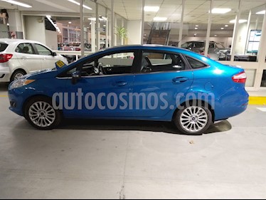 Foto venta Auto usado Ford Fiesta Kinetic Sedan Titanium (2015) color Azul Mediterraneo precio $405.000