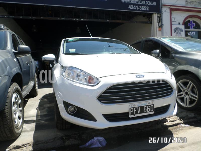 foto Ford Fiesta Kinetic SE usado (2015) color Blanco precio $1.055.000
