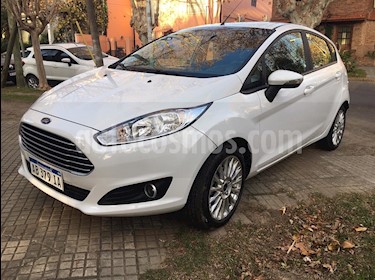 foto Ford Fiesta Kinetic SE usado (2017) color Blanco precio $730.000