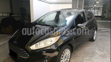 Ford Fiesta Kinetic SE Plus Powershift usado (2015) color Negro precio $595.000