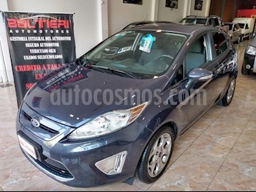 foto Ford Fiesta Kinetic Titanium usado (2013) color Azul precio $570.000
