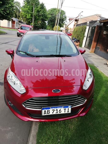 Ford Fiesta Kinetic Titanium usado (2017) color Rojo Rubi precio $1.250.000